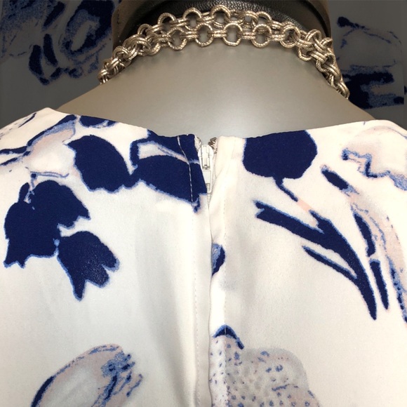 Floral Charlotte Russe Short Romper - Picture 8 of 9